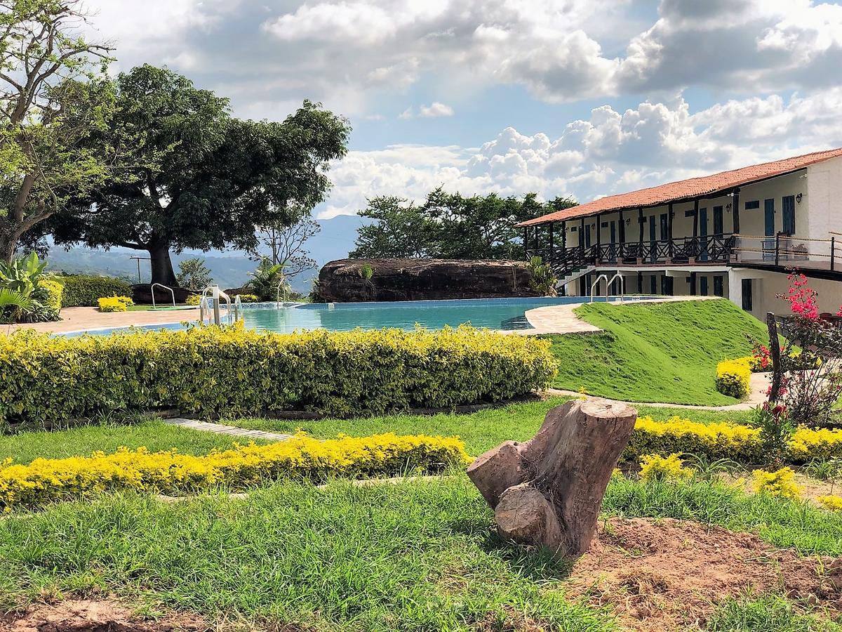 Condado De Pavas De Bucaramanga Hotel Флоридабланка Екстериор снимка